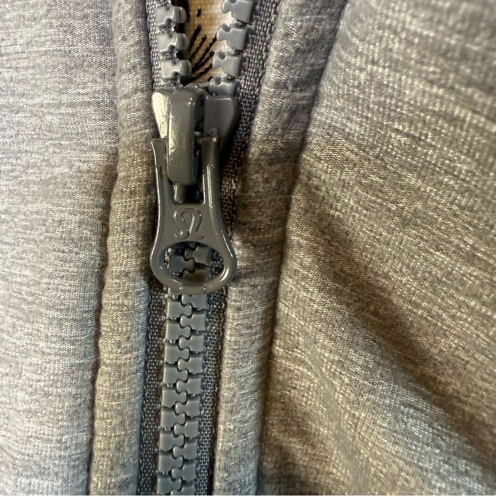 Lululemon Daily Practice Jacket - Picture 4 of 12